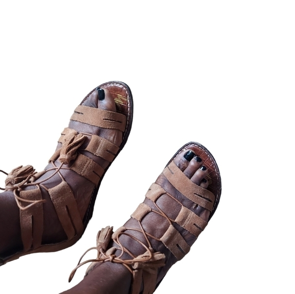 9.5 Sam Edelman brown sandal - Picture 1 of 9